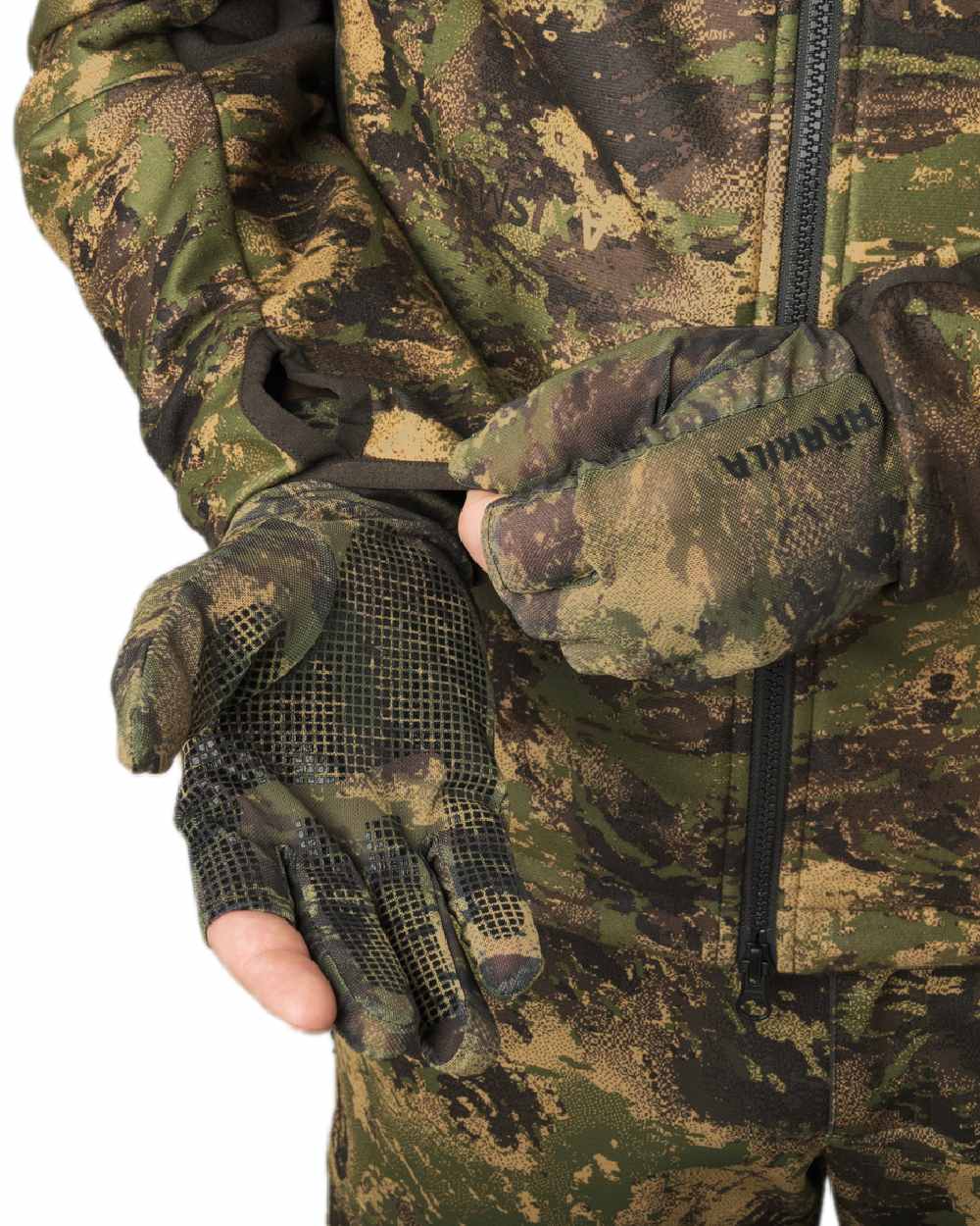 AXIS Forest coloured Harkila Deer Stalker Camo Mesh Gloves on white background 