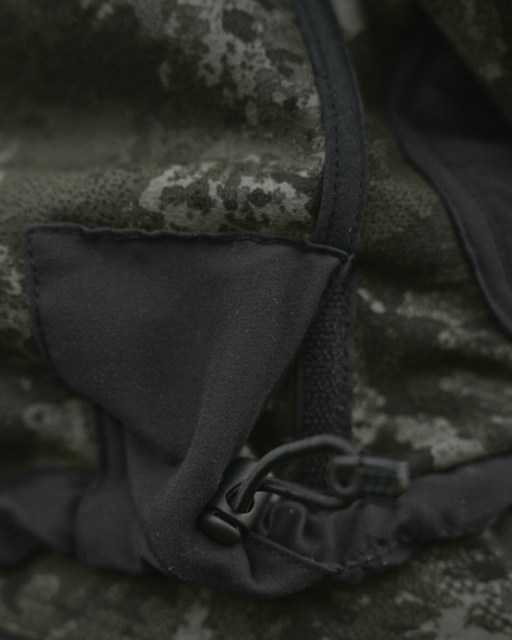Axis MSP Black Willow Green Coloured Harkila Kamko NOCTYX WSP Reversible Fleece Jacket on outdoor background 