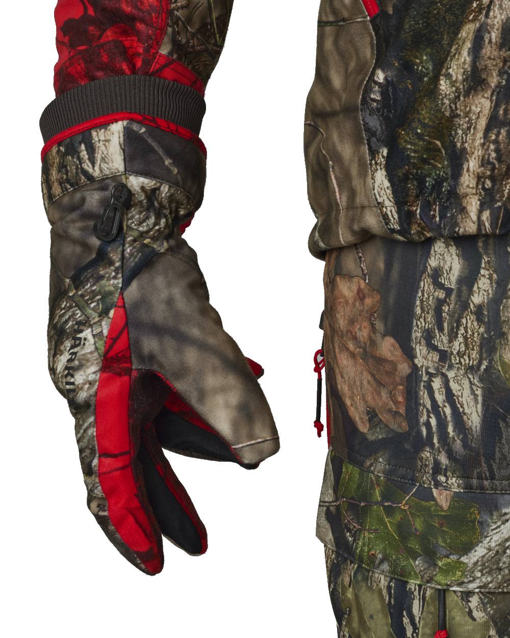 Mossy Oak Break-Up Country Mossy Oak Red coloured Harkila Moose Hunter 2.0 GTX Gloves on white background 