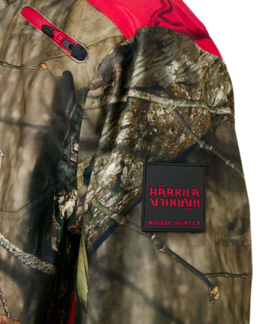 Mossy Oak Break-Up Country Mossy Oak Red Coloured Harkila Moose Hunter 2.0 GTX Jacket on white background 