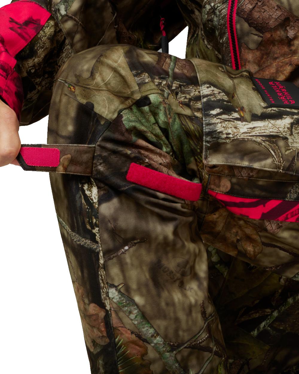 MossyOak Break-Up Country MossyOak Red Coloured Harkila Moose Hunter 2.0 GTX Trousers on white background 