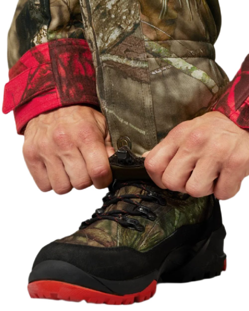 Mossy Oak Break-up Country Coloured Harkila Moose Hunter 2.0 Silent Gaiters on white background 