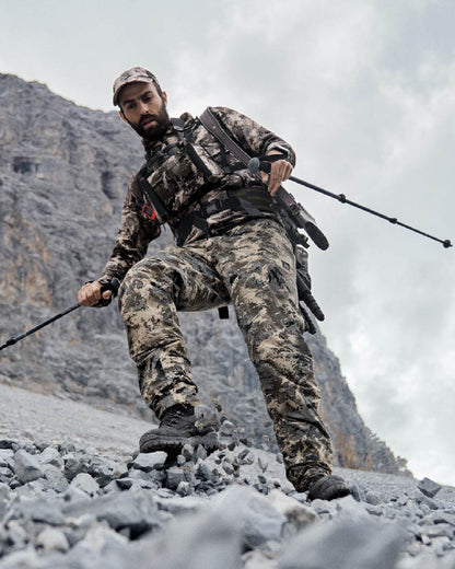 AXIS Mountain Coloured Harkila Mountain Hunter Expedition Fleece Hoodie on mountain background 