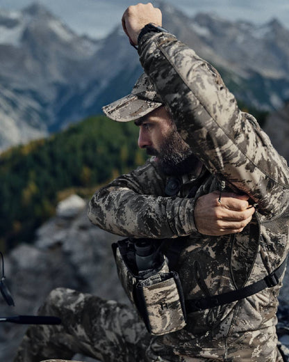 AXIS Mountain Coloured Harkila Mountain Hunter Expedition Fleece Hoodie on mountain background 