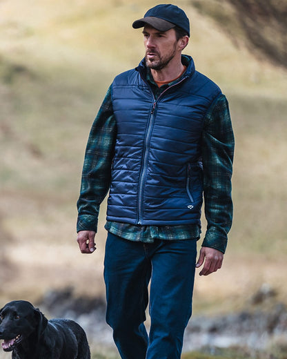 Navy/Merlot coloured Hoggs of Fife Kingston Rip-Stop Gilet on mountain background 