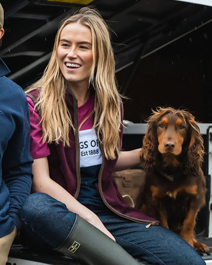 Berry White Navy Coloured Hoggs of Fife Mens Darcie Colour Block T-Shirt on outdoor background 