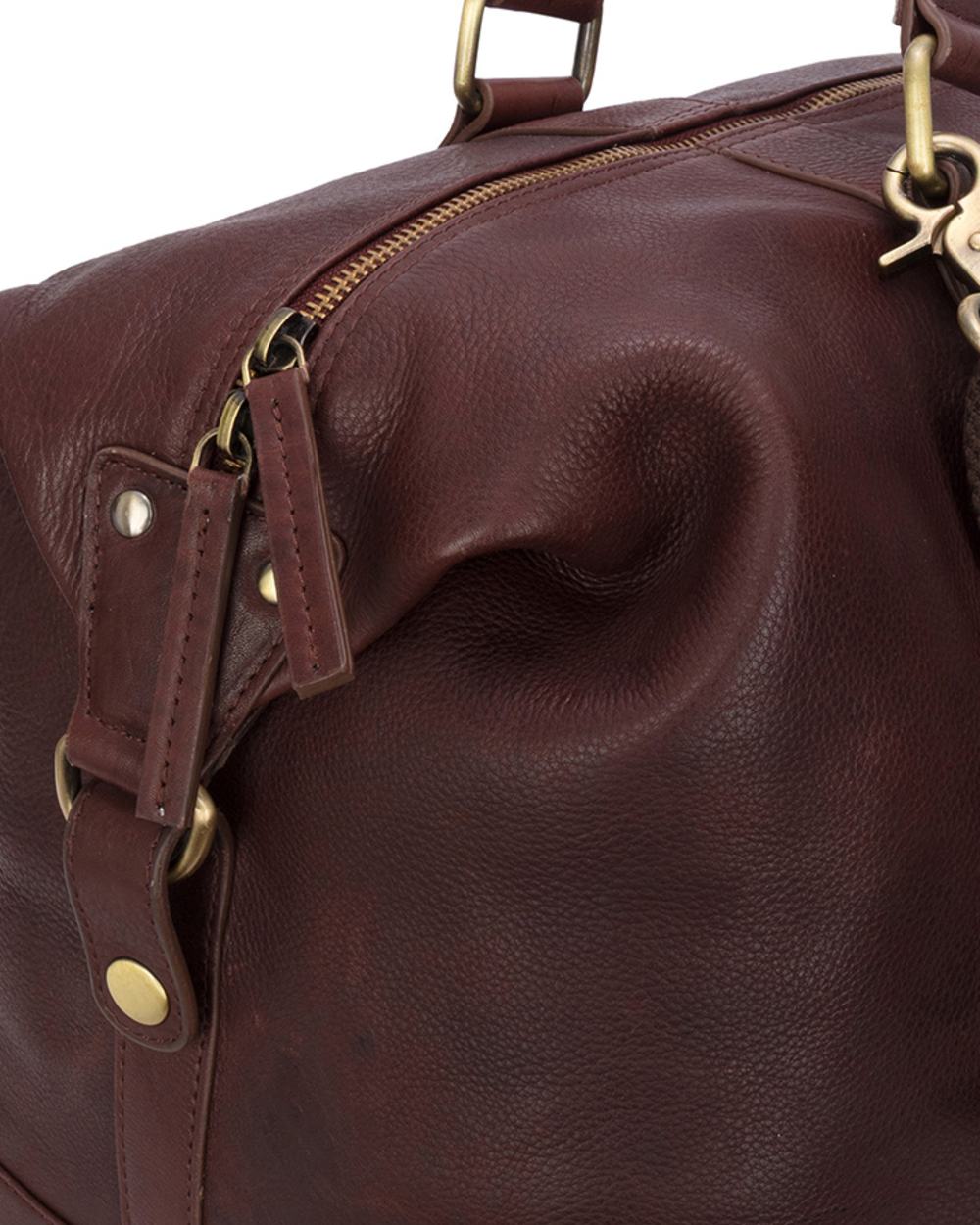 Conker Coloured Hoggs of Fife Monarch Leather Carryon Holdall on white background 