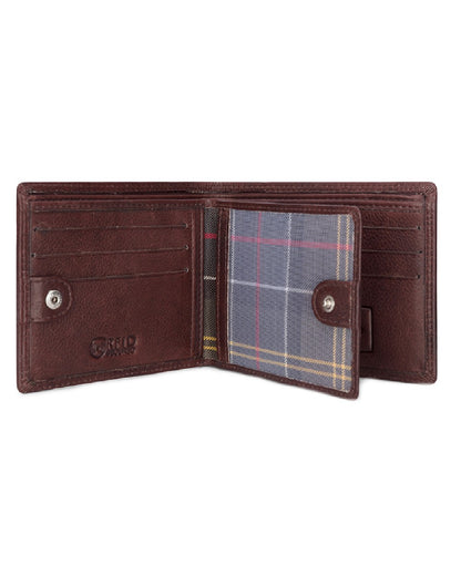 Conker Coloured Hoggs of Fife Monarch Leather Credit Card Wallet on white background 