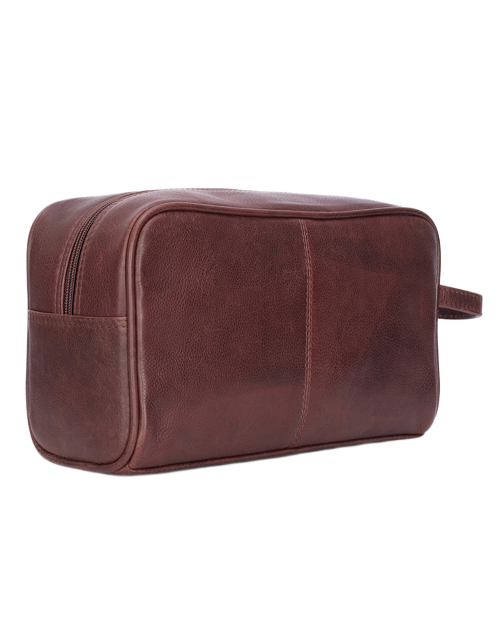 Hazelnut Coloured Hoggs of Fife Monarch Leather Wash Bag on white background 