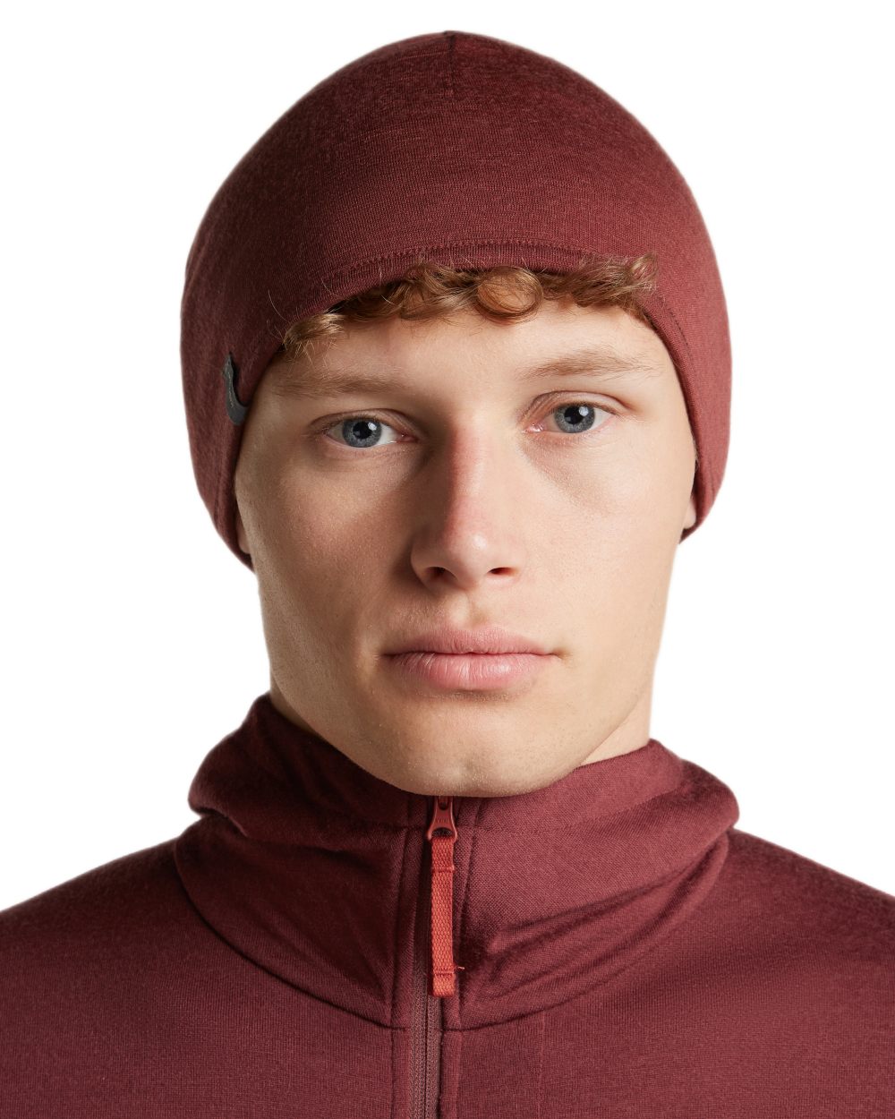 Agate Port coloured Icebreaker 200 Oasis Reversible Beanie on white background 