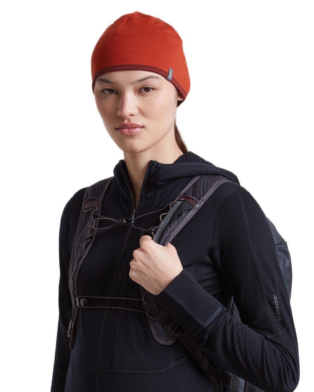 Agate Port coloured Icebreaker 200 Oasis Reversible Beanie on white background 