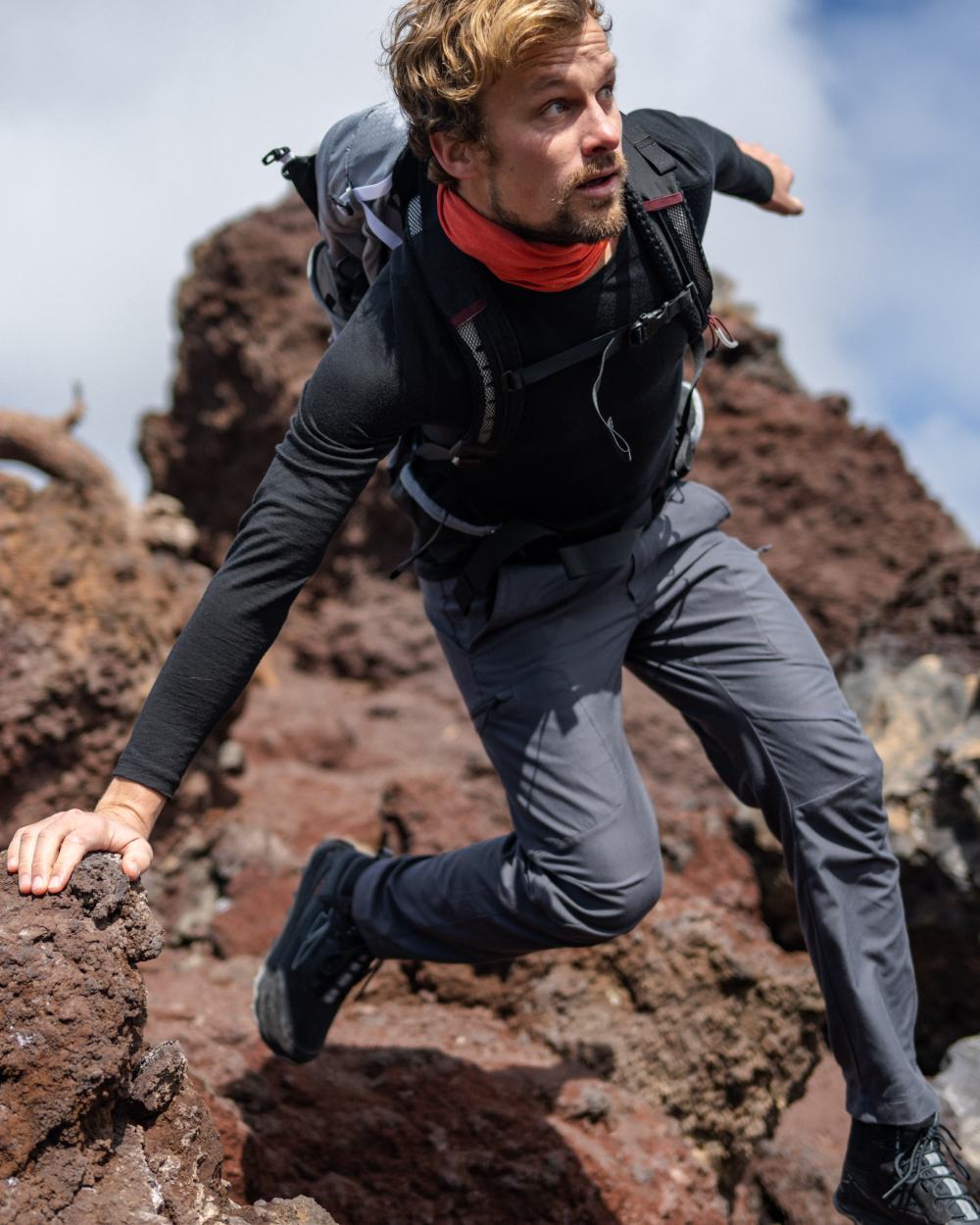 Black Coloured Icebreaker Mens Merino 200 Oasis Crewe Thermal Top on mountain background 