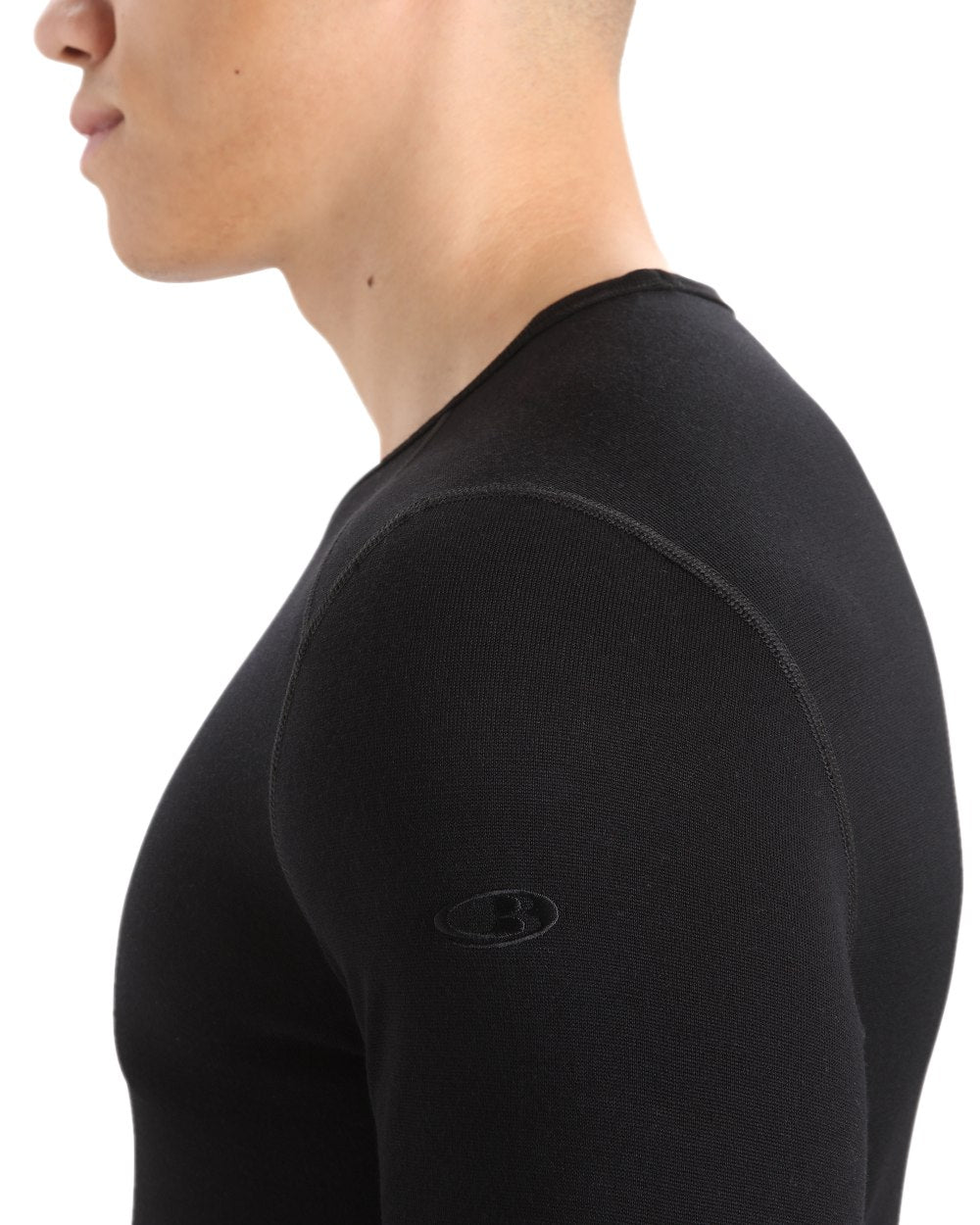 Black Coloured Icebreaker Mens Merino 260 Tech Crewe Thermal Top on white background 