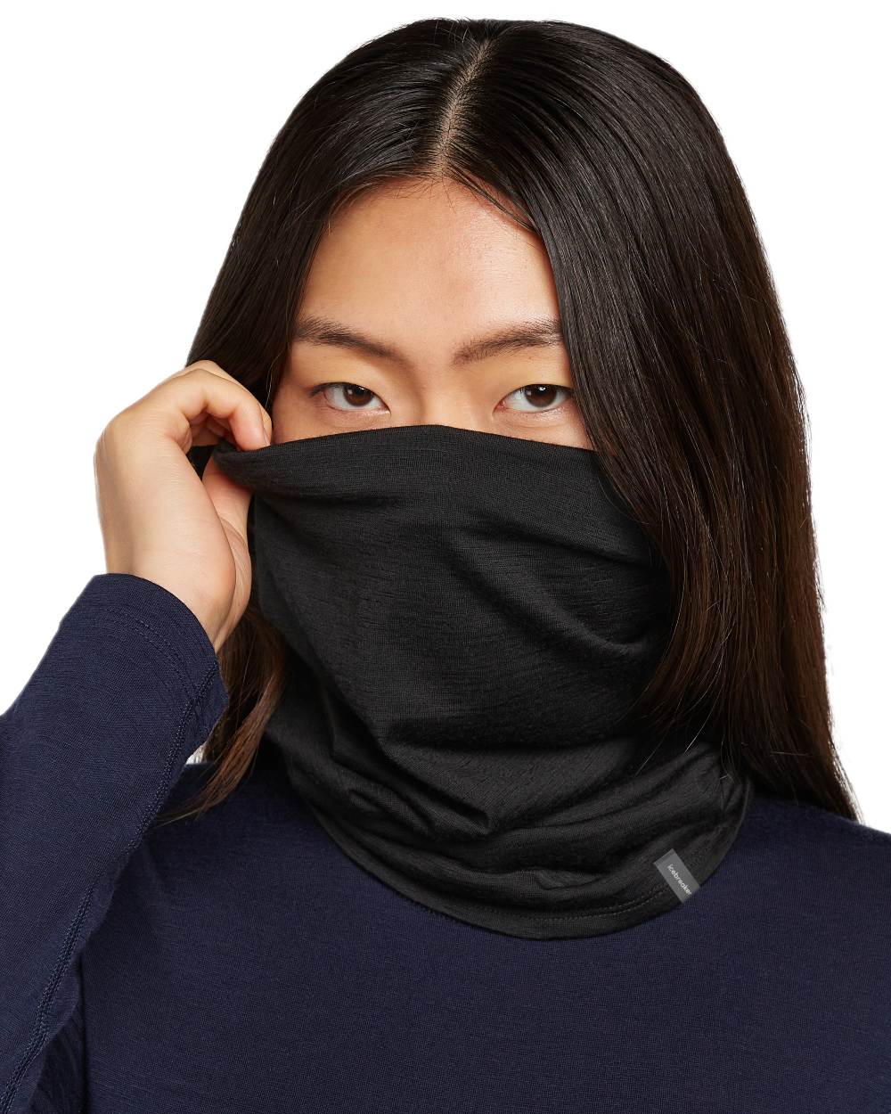 Black Coloured Icebreaker Merino 200 Flexi Chute on white background 