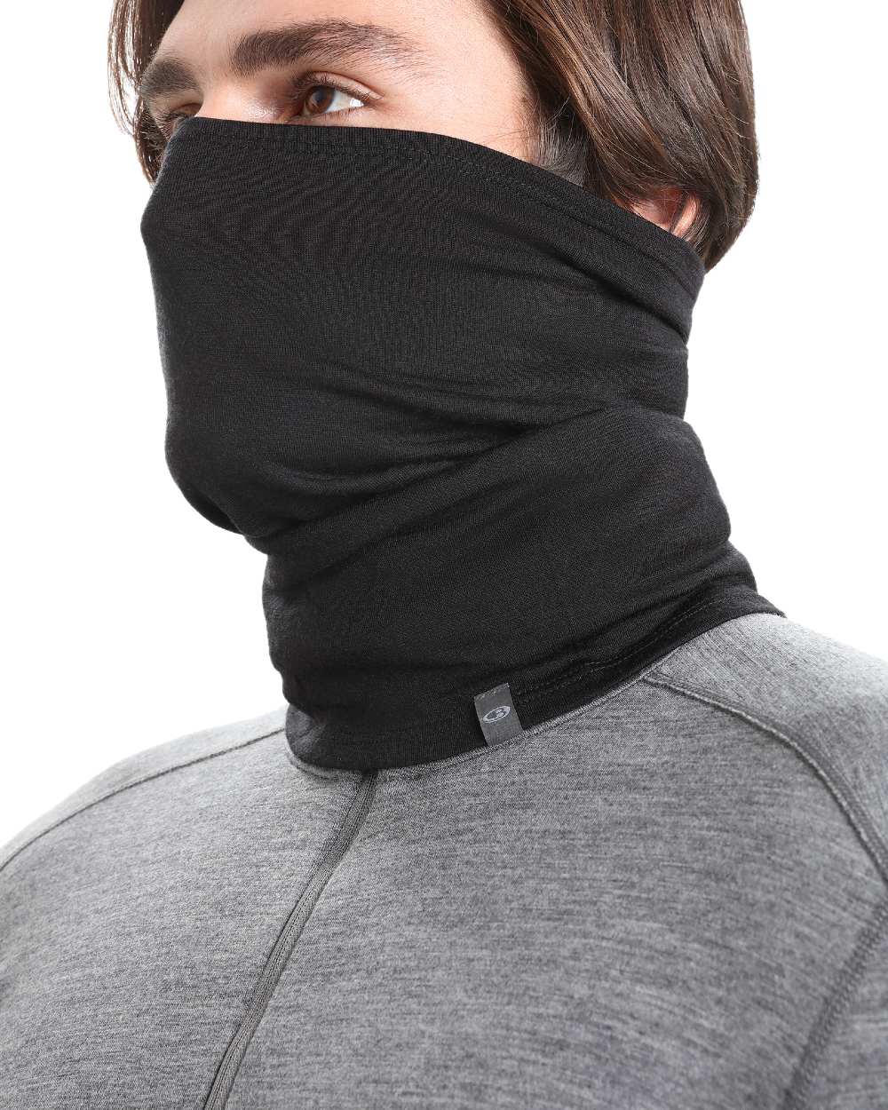 Black Coloured Icebreaker Unisex Merino 200 Flexi Chute on white background 