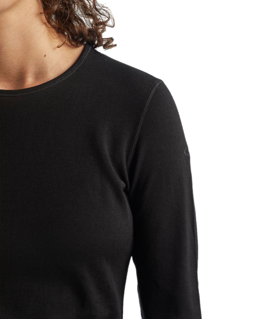 Black Coloured Icebreaker Womens 260 Tech Crewe Thermal Top on white background 