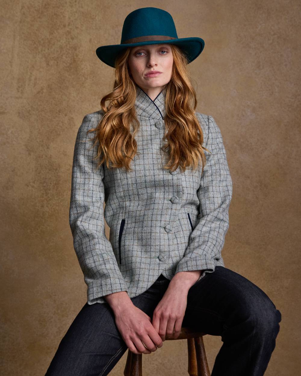 Teal Green Coloured Jack Murphy Boston Crushable Felt Hat on indoor background 