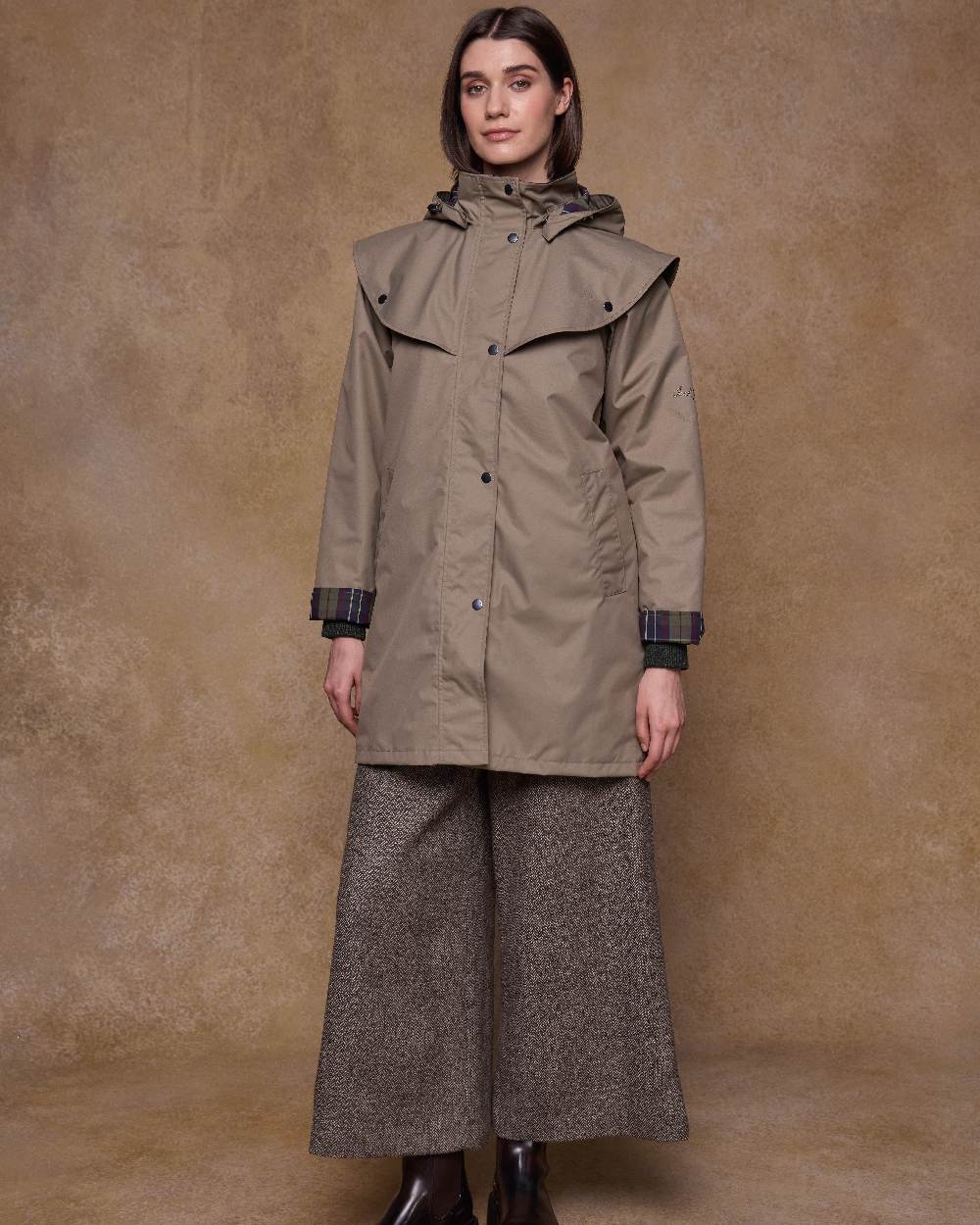 Chinchilla Coloured Jack Murphy Womens Dingle Waterproof Jacket on indoor background 