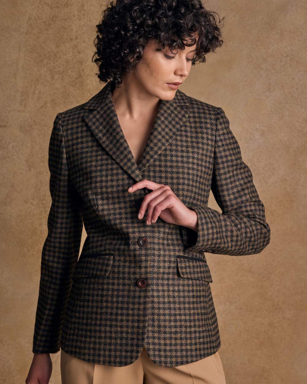 Earth Check coloured Jack Murphy Womens Tara Tweed Hacking Jacket on textured 