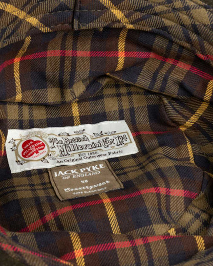 Green coloured Jack Pyke Wax Bucket Hat on white background 