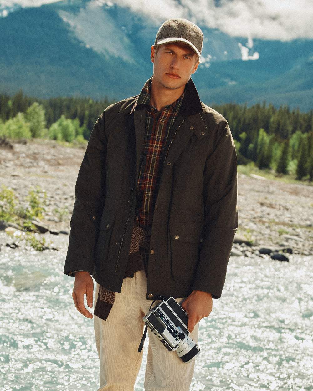 Green Coloured Joules Mens Fraser Field Coat On Mountain Landscape Background 