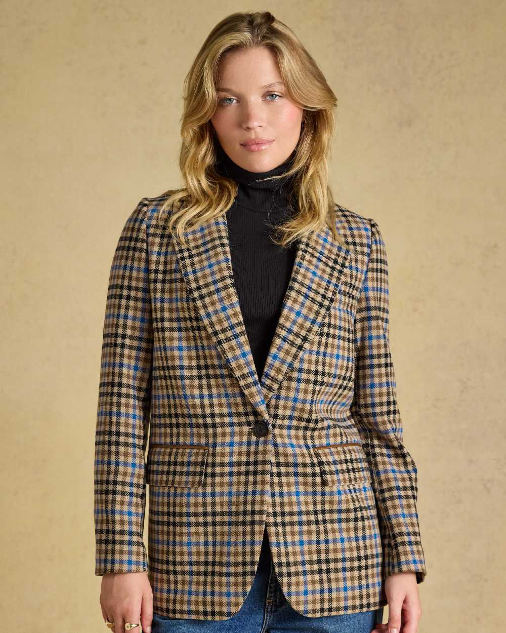 Pendle Tweed Coloured Joules Womens Thronwick Check relaxed Fit Wool Rich Tweed Blazer on Beige Background 