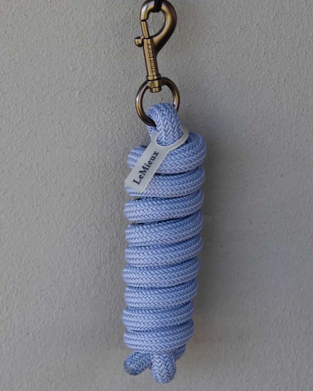 Powder Blue coloured LeMieux Essence Leadrope on wall background 