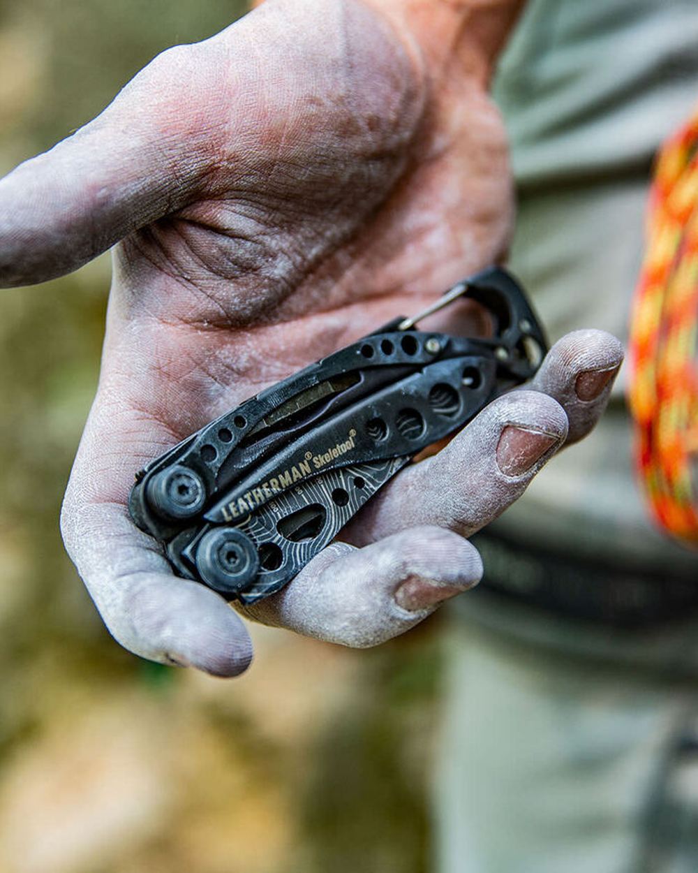 Leatherman Skeletool Pocket Multi-Tool in Topographical Black 