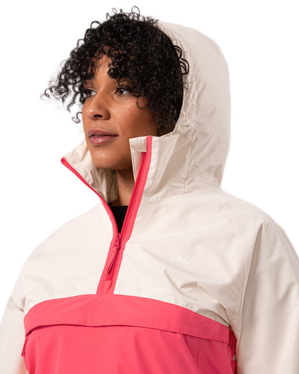 Ivory Poppy coloured Mac In A Sac Womens Nomad Waterproof Half Zip Jacket on white background 