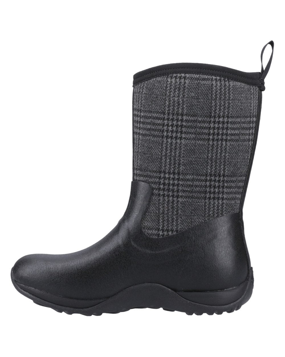 Black Plaid Coloured Muck Boots Womens Arctic Weekend Mid Wellingtons on white background 