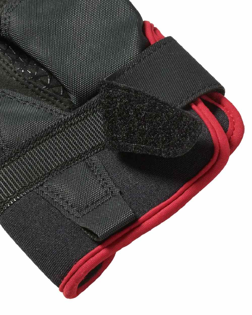 Musto Performance Long Finger Gloves in Black 