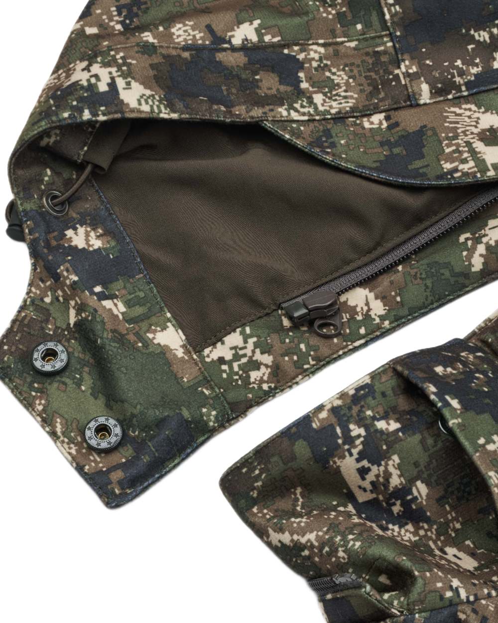 Camo coloured Northern Hunting Mens Skjold Ask Lightweight Hunting Jacket on white background 