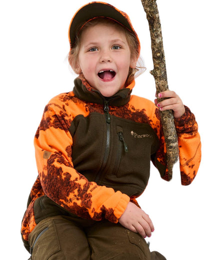 Strata Blaze Hunter Green coloured Pinewood Childrens Furudal Hunters Camou Fleece Jacket on white background 