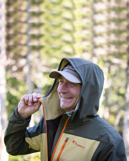 Golden Hay Mossgreen Coloured Pinewood Mens Abisko Light Stretch Jacket on outdoor background 