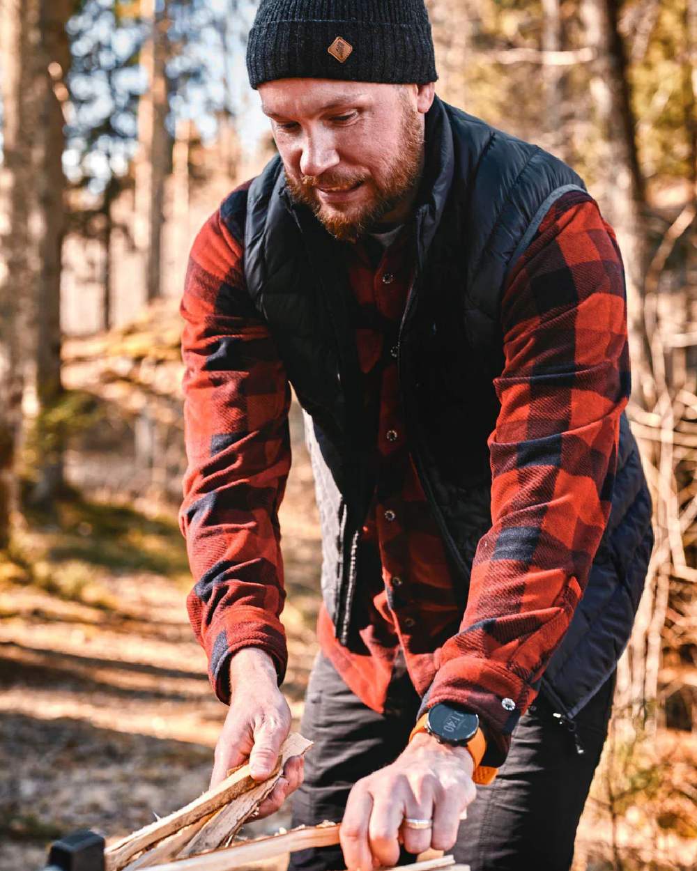 Red Black coloured Pinewood Mens Finnveden Canada Shirt on forest background 