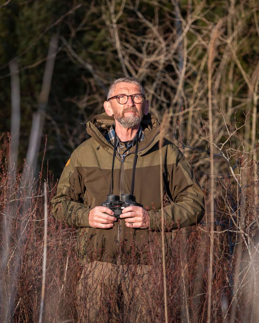 Dark Olive Hunting Olive Coloured Pinewood Mens Finnveden Hybrid Extreme Jacket on white background 