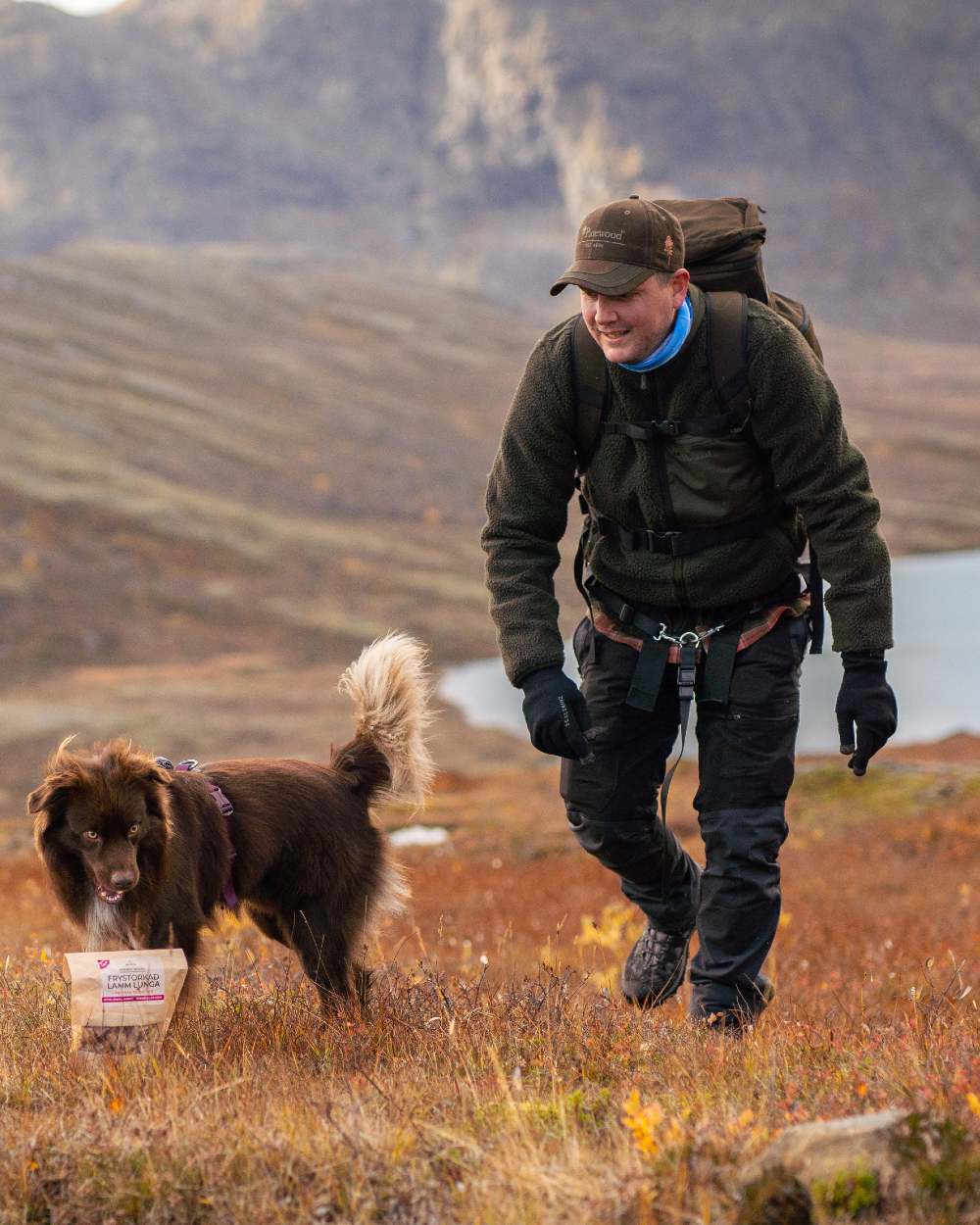 Black Dark Anthracite Coloured Pinewood Mens Finnveden Hybrid Extreme Trousers on outdoor background 