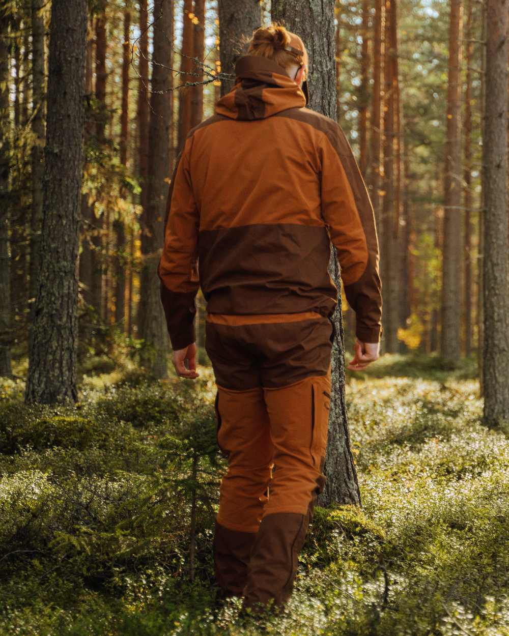 Fudge Nougat Coloured Pinewood Mens Finnveden Hybrid Jacket on outdoor background 