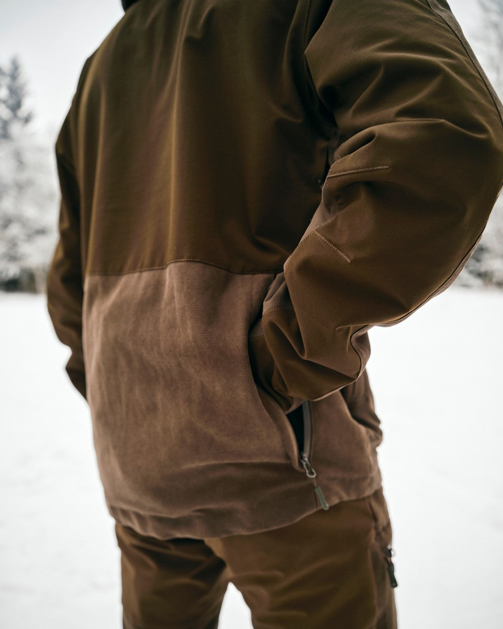 Suede Brown Dark Olive Coloured Pinewood Mens Furudal Caribou Hunt Extreme Jacket on snow background 