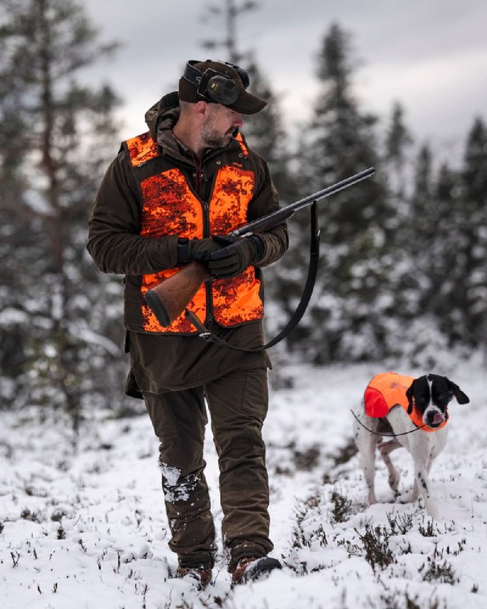 Hunting Brown Suede Brown Coloured Pinewood Mens Furudal Retriever Active Hunting Trousers on outdoor background 