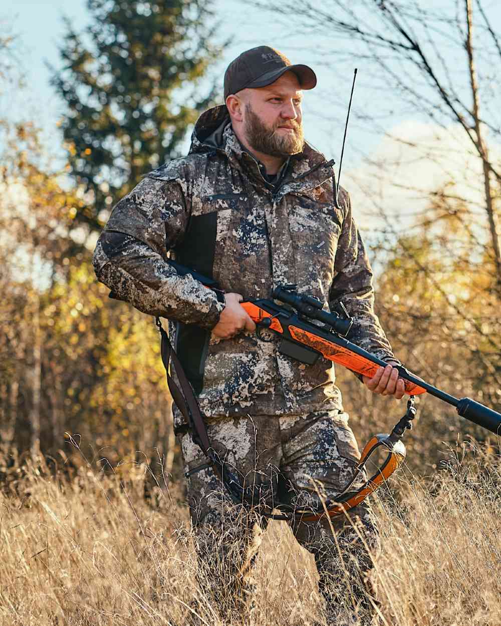 Strata Coloured Pinewood Mens Hunter Pro Xtreme 2.0 Camou Jacket on forest background 