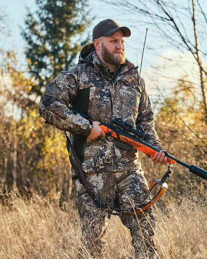Strata Coloured Pinewood Mens Hunter Pro Xtreme 2.0 Camou Jacket on forest background 
