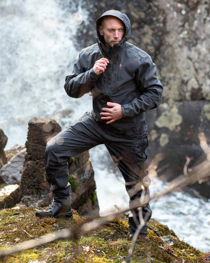 Dark Anthracite Coloured Pinewood Mens Telluz Trousers on forest background 