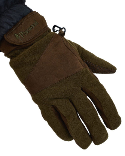 Hunting Brown Suede Brown Coloured Pinewood Smaland Hunters Extreme Fleece Gloves on white background 