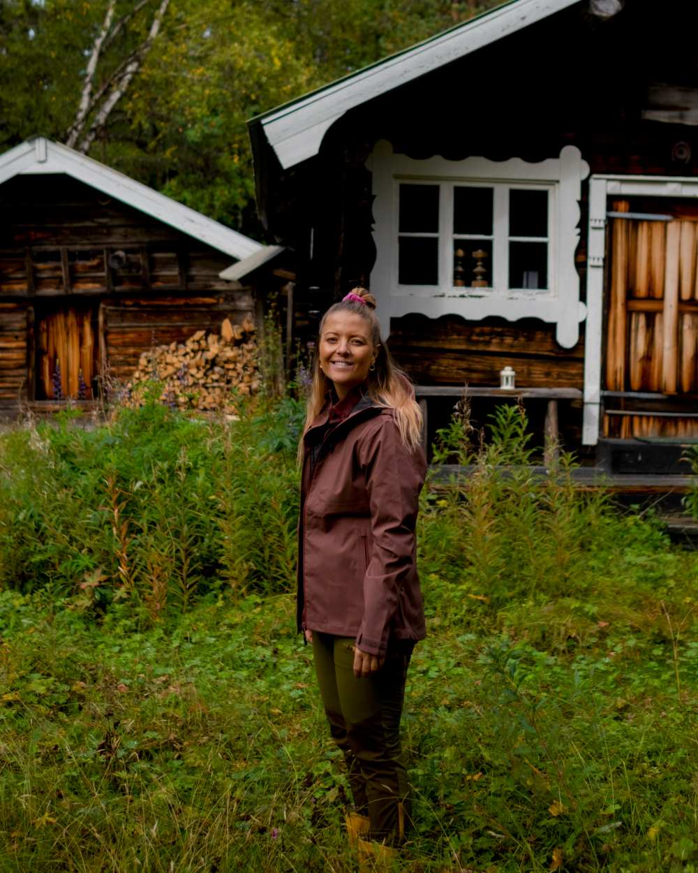 Leaf Hunting Olive Coloured Pinewood Womens Abisko Brenton Trousers on outdoor background 