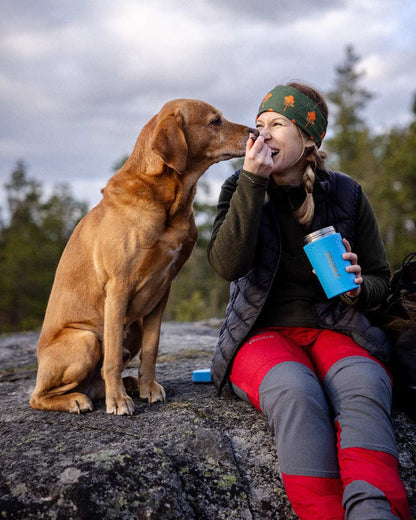 Black Coloured Pinewood Womens Abisko Insulation Vest on forest background 