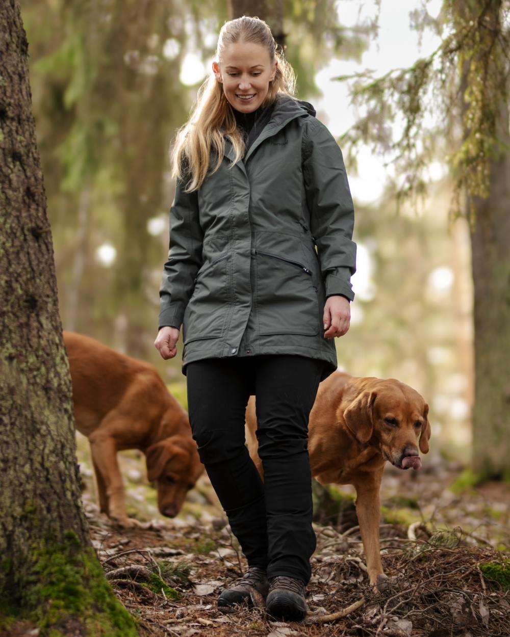Urban Grey coloured Pinewood Womens Wilda Parka on forest background 