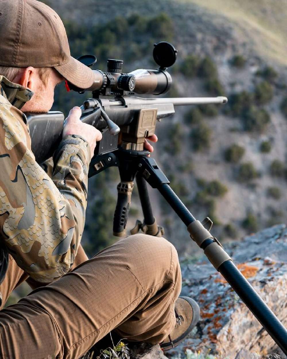 Primos 65900M Apex Carbon Fiber Trigger Stick On Outdoor Background