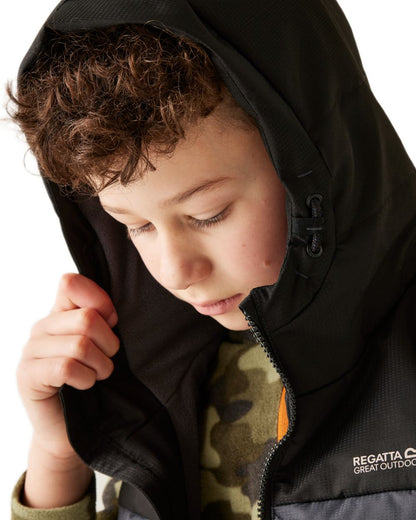 Black Sealgrey Coloured Regatta Childrens Lofthouse Bodywarmer Gilet on white background 