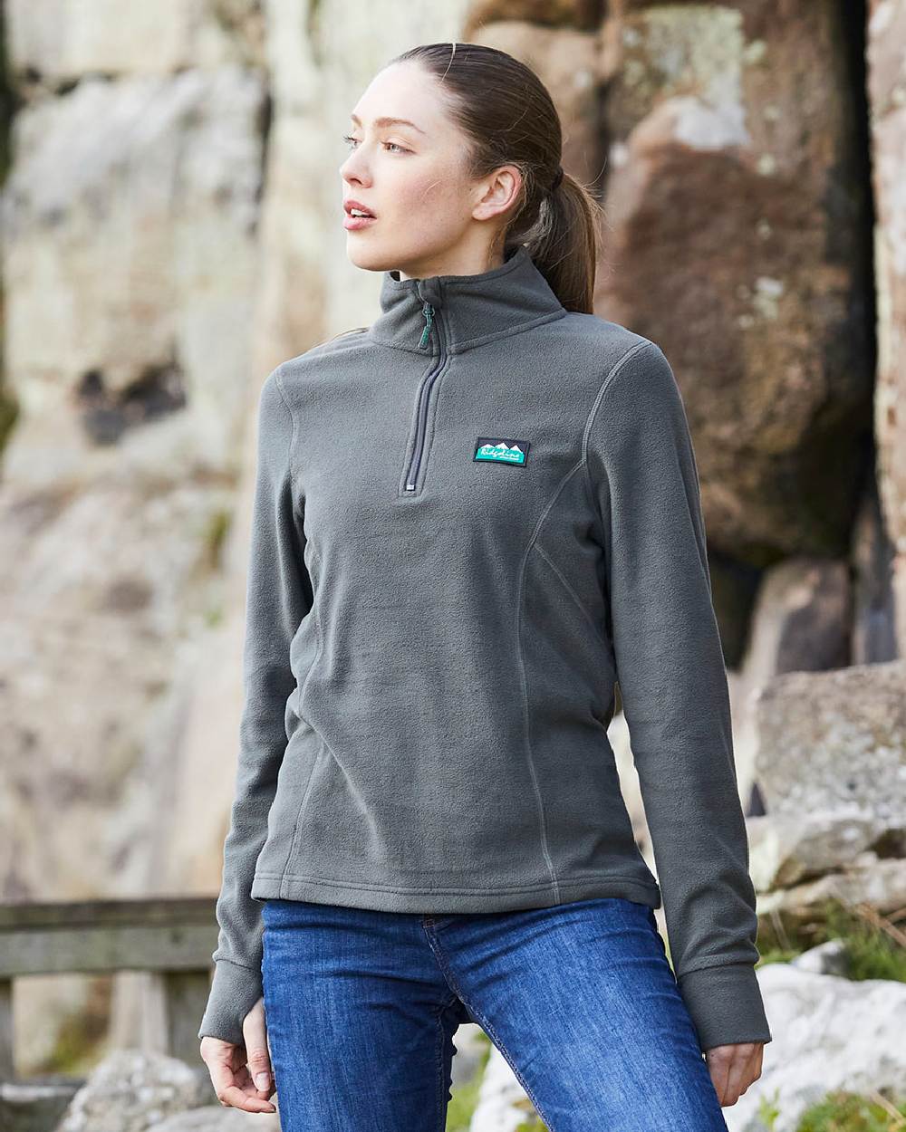Moss coloured Ridgeline Ladies Narvik Fleece on farm background 
